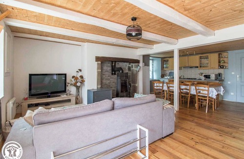Larodde House | Gîte de Terrif - Larodde