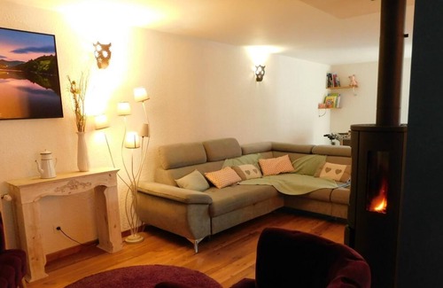 Nebouzat House | Gîte DES Puys - Nebouzat