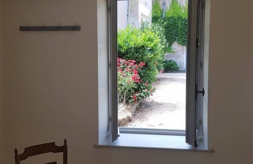 Cercie House | Gîte du Château de la Terrière