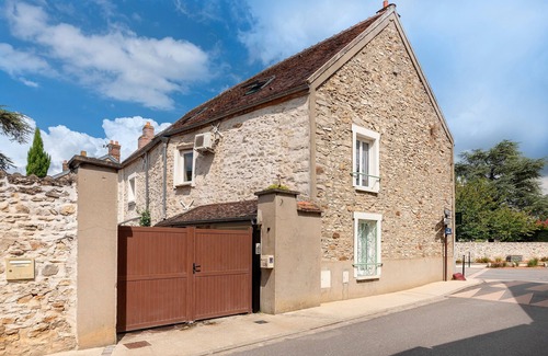 Reau Apartment | Gîte du Clocher - Appt 6p avec terrasse