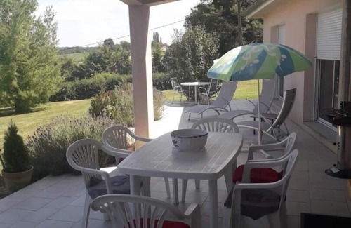 Charette House | Gîte du Mottet - CHARETTE VARENNES