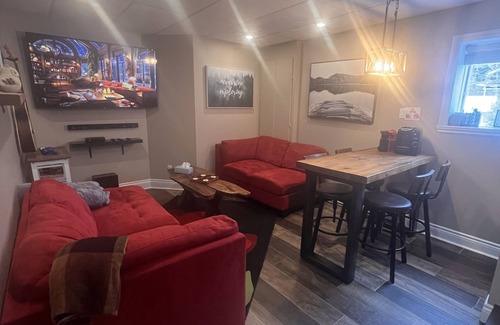 Sainte-Ann-des-Lacs House | Gîte et spa Renaître au Naturel. Animaux de Compagnie Acceptés!