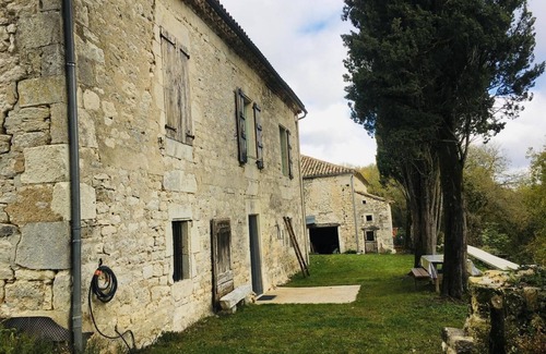 Belmontet House | Gîte Ferme de Laspeyrieres