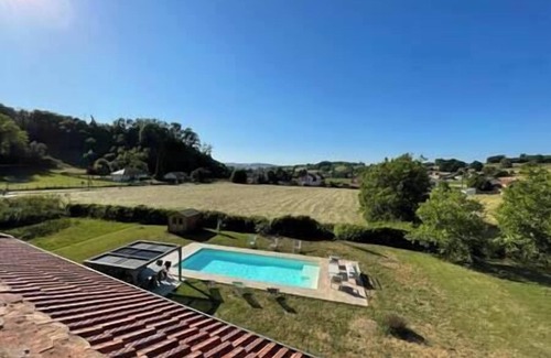 Saint-Sorlin-de-Morestel House | Gîte le Clos Margherite. 14 Personnes Piscine