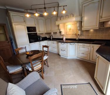 Bouillon House | Gîte L'Hôte-Antique