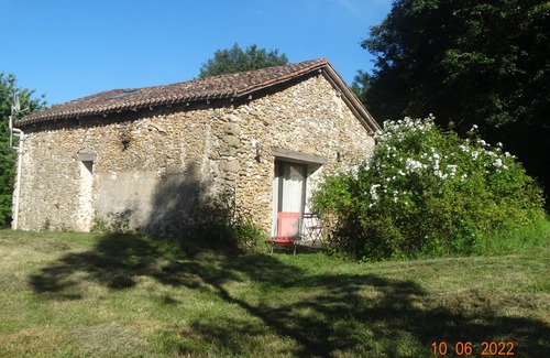 Bourrou Cottage | Gîte la Grangette 2/5 pers domaine La Maison d'Aum - label clef verte 2024