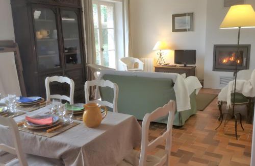 Beaussais-sur-Mer House | Gîte La Ville Es Anougiers