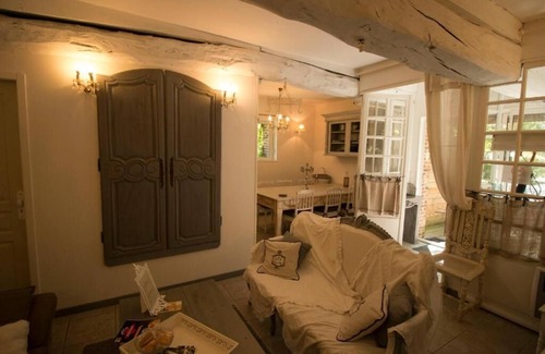 Vimoutiers Cottage | Gîte Le Bleu D'Orage