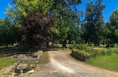 Varaignes House | Gîte Le Lavoir - Domaine l'Étang des Mirandes with Shared Pool