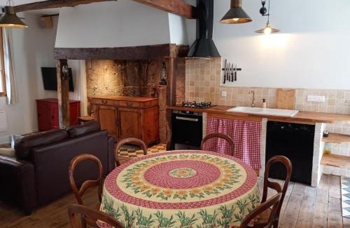 Marcillac-Vallon House | Gîte Le Mansois