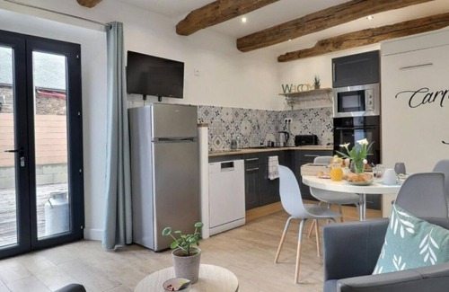 Saint-Malon-sur-Mel House | Gîte Le Miroir aux Fées