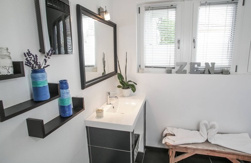 Bennwihr Apartment | Gîte les'Aromes : Mittelwihr