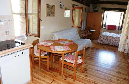 Navas House | Gîte Maison Cavalier 2/4 personnes à Gabriac