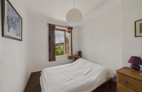 Montignac House | Gîte mitoyen - piscine commune - 4 personnes