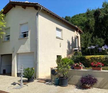 Colayrac-Saint-Cirq Apartment | Gîte Moncherie