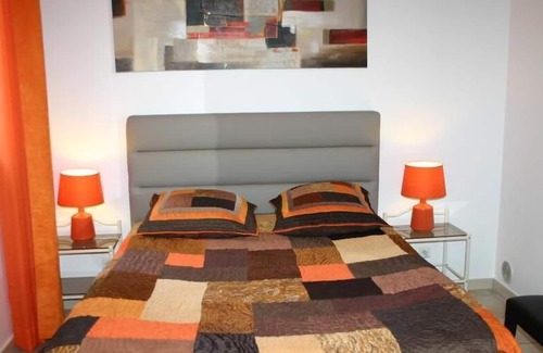 Roquebrune-sur-Argens Cottage | Gîte-Private Bathroom-Gîte Pêche
