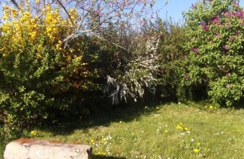 Neulise House | Gîte rural confortable avec terrasse, proche de Roanne - FR-1-496-376