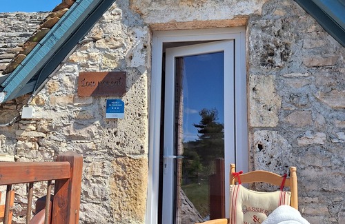 Saint-Georges-de-Levejac House | Gîte Sous Voute - LOU Percat - 6 Pers- St Georges de Lévéjac