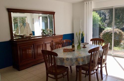 Saint-Brevin-l'Ocean House | Gîte spacieux avec jardin clos et accès mer à 100m, proche commerces - Saint-Brévin-les-Pins - FR-1-306-1049
