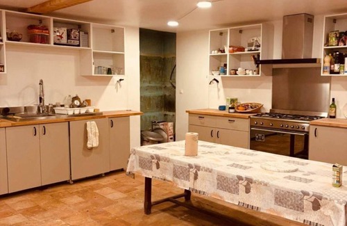 Saint-Yzan-de-Soudiac House | Gîte Terre d'Yzan - Large country house