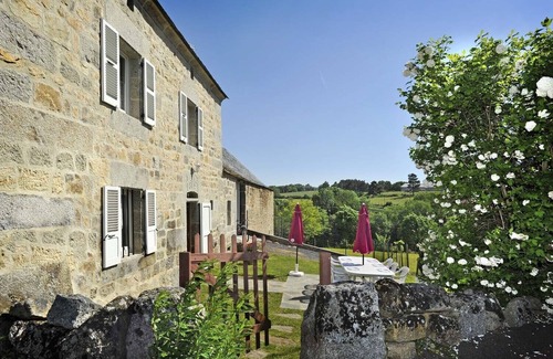 Albaret-le-Comtal House | Gîtes de France 11 people in Le Teil