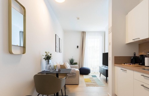 Guetersloh Apartment | Gütersloh Eickhoffstr | Suite M + Balcony