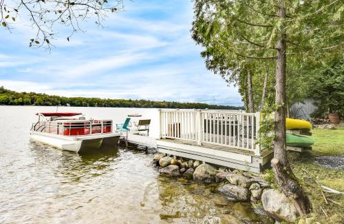 Belgrade House | Gables End Escape Lakefront Dock Kayaks