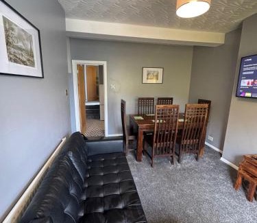 Abertillery House | Gaen - Ty Seren