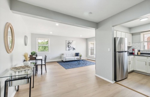New Castle Apartment | Galloway 5 I Spacious Garden Style Retreat I Gym