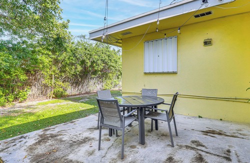 Miami Gardens House | Game Day Made Easy: Home 3 Mi to Hard Rock Stadium