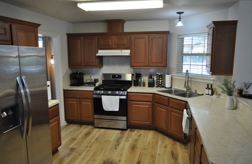 Wellborn House | Game Day Ready - Pool Table - BBQ - Popcorn Bar