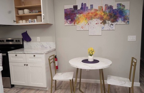 West Arlington Apartment | Game Haven with Putt-Putt Patio, Mins to Stadium