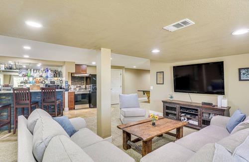 Highlands Ranch Apartment | Game Room, Home Gym & Deck: Littleton Apartment