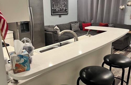 Tuscaloosa Condo | Gameday condo - easy walk to Bryant Denny Stadium, Campus and The Strip