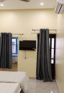 Varanasi Hotel | Ganga sparsh