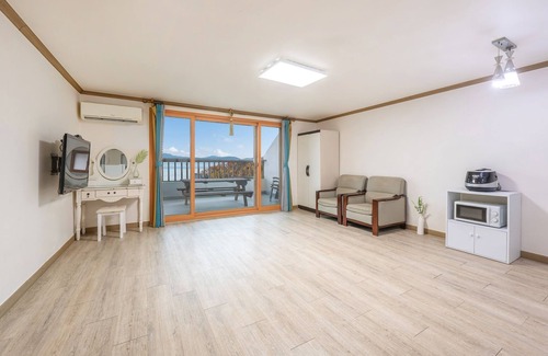 Ganghwa House | Ganghwa Sol Orem Pension
