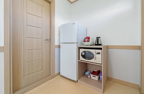 Deokhyeon House | Gapyeong sky pet Family Dogchae Pension