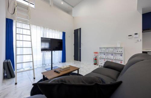 Ichinomiya Apartment | Garage House Torami