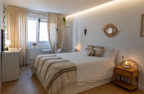 Santiago de Vigo Apartment | Garcia Barbón 48 con Parking Gratis ツ Rias Baixas Rentals