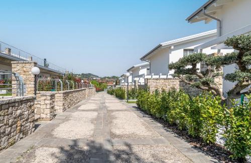 Monte Apartment | Garda Lido Red-Green - Pool & Garden - by HOST4U