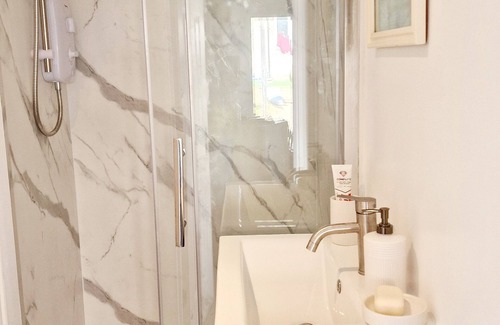 Downham Apartment | Garden Apartment BR1