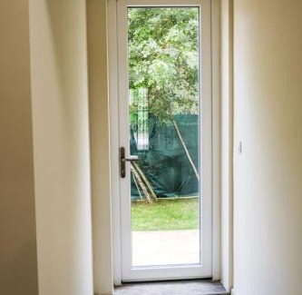 Varna House | Garden Apartment Fichoza 2 - 80m from the sea