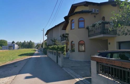 Ilidza Apartment | Garden Blue Sarajevo - free Parking