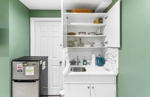 Montclair House | Garden Hallow