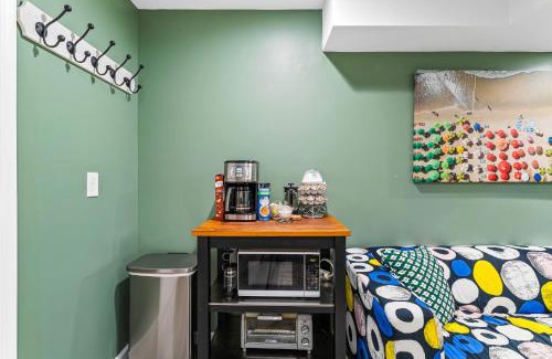 Montclair House | Garden Hallow