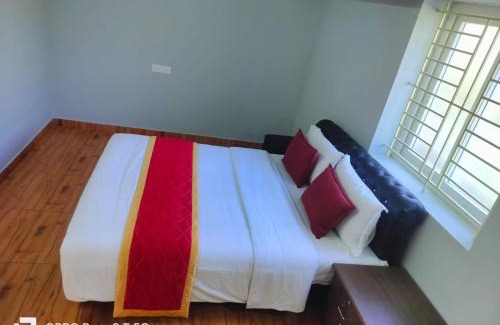 Yercaud Hotel | Garden Woods