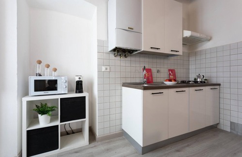 Roman Quarter Apartment | Garibaldi 10 - Garibaldi Ten