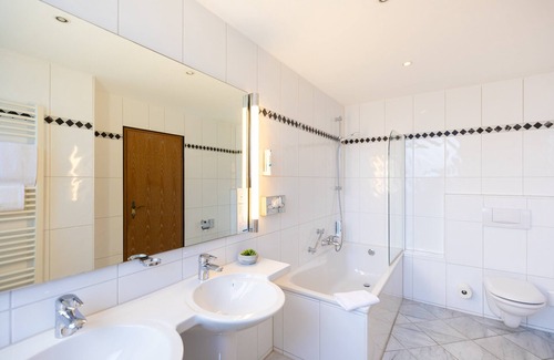 Brueck Hotel | Garner Hotel Cologne East by IHG