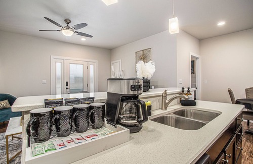 Stevensville Condo | Gatsby Place | Beaches | Grand Mere | Wineries