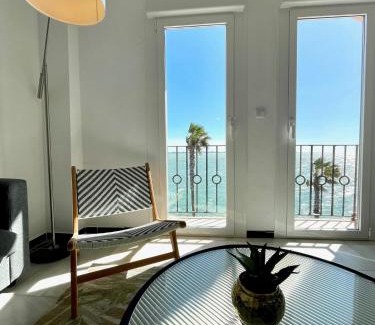 El Puerto de Santa Maria Apartment | GATU Villa Océano frente al mar en Puerto Sherry " Preferente mayores de 25 años y familias "